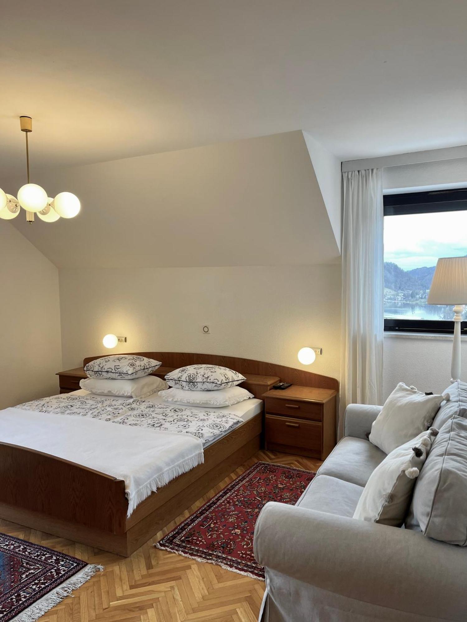 Lakeview Guesthouse & Chalet Блед Экстерьер фото
