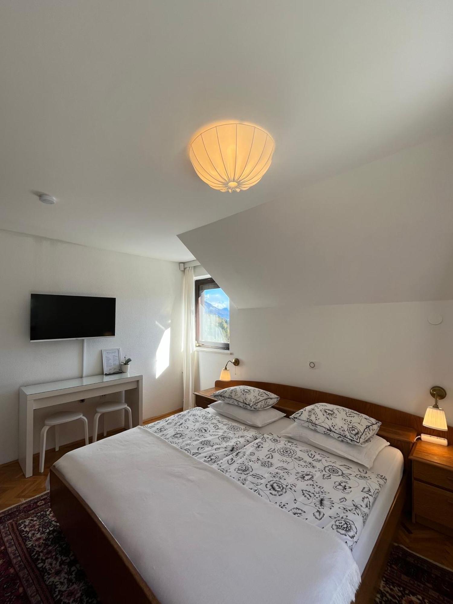 Lakeview Guesthouse & Chalet Блед Экстерьер фото