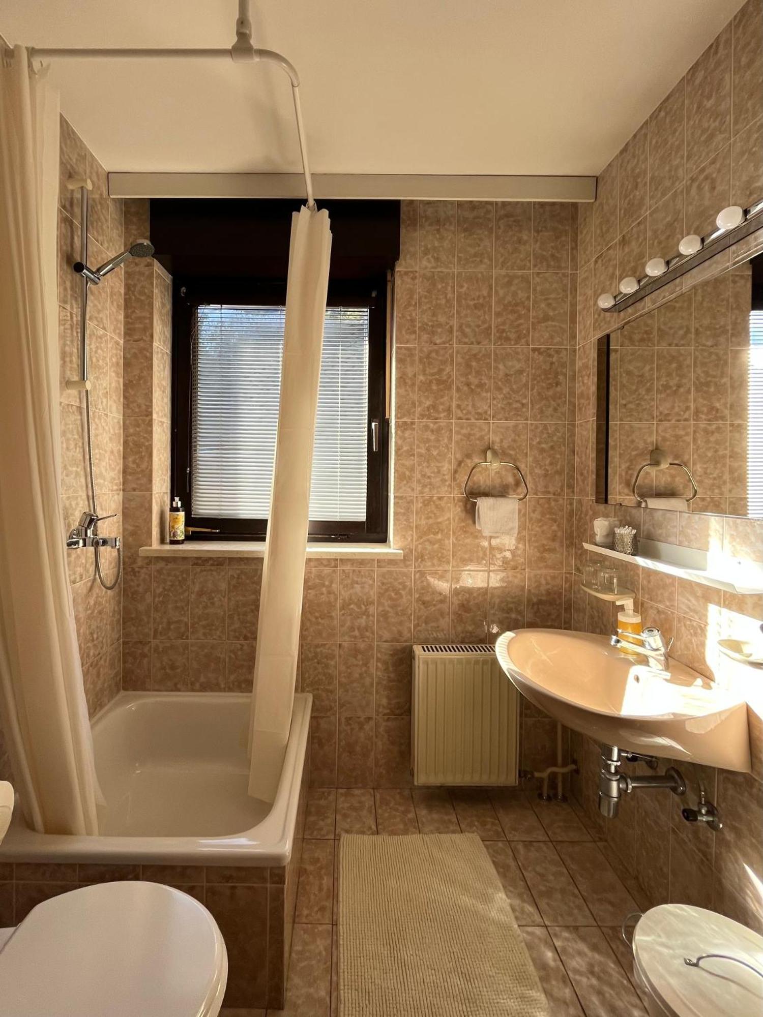 Lakeview Guesthouse & Chalet Блед Номер фото